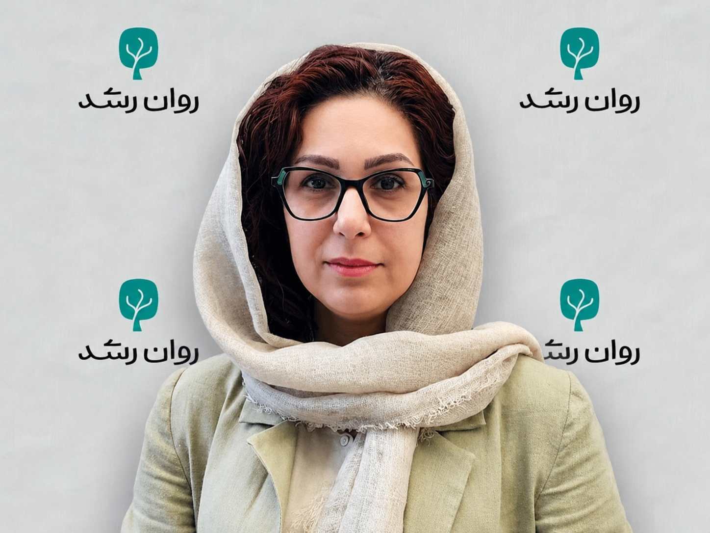 مونا فرخ زاد