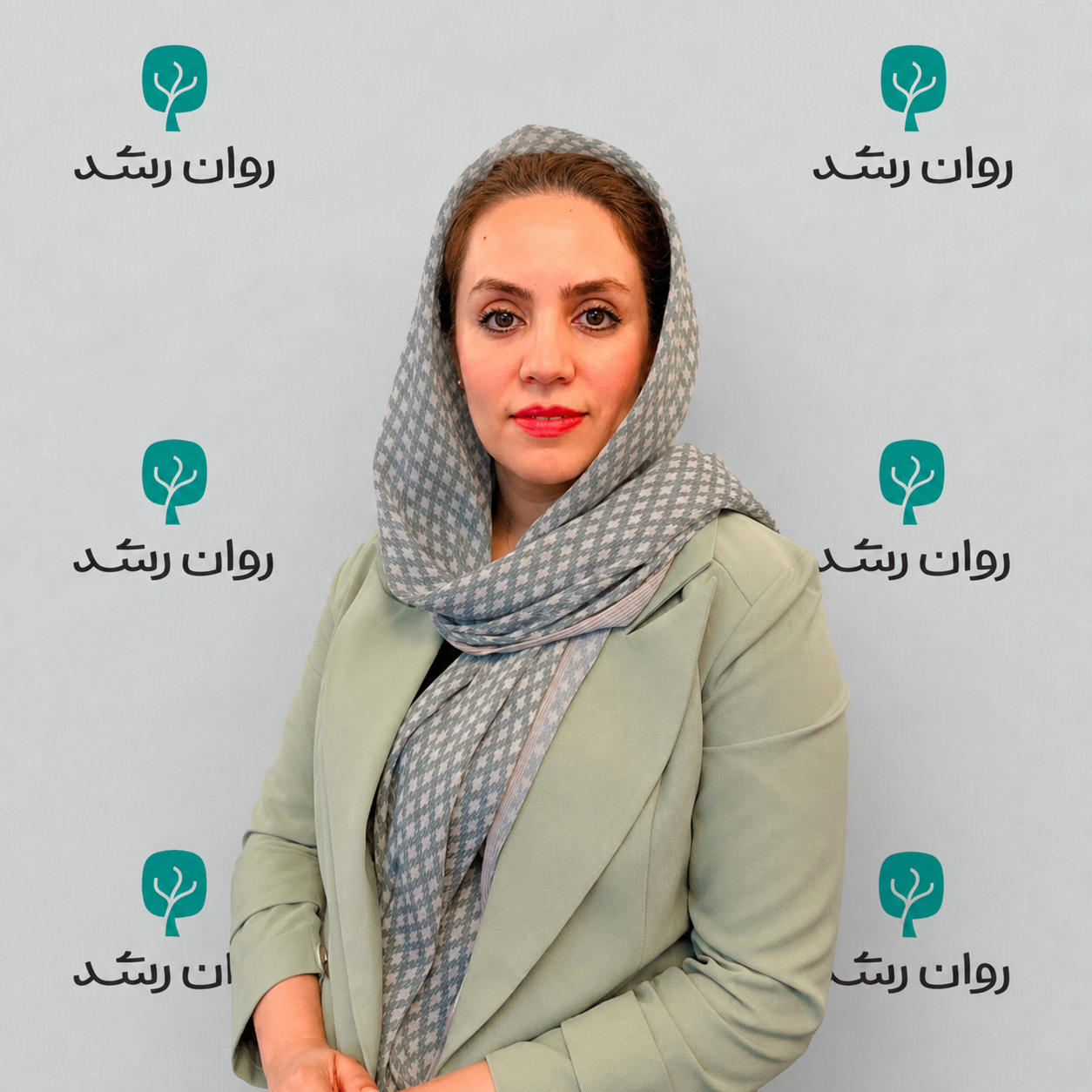ندا یارمحمدی